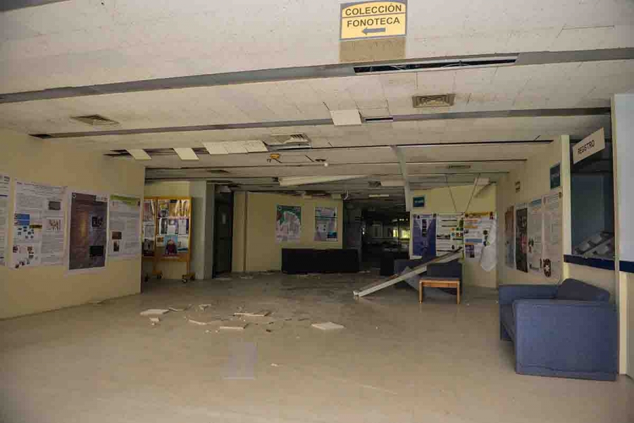 Verifica el rector de la UNACH, Carlos Eugenio Ruiz Hernández las afectaciones provocadas por el sismo en la institución