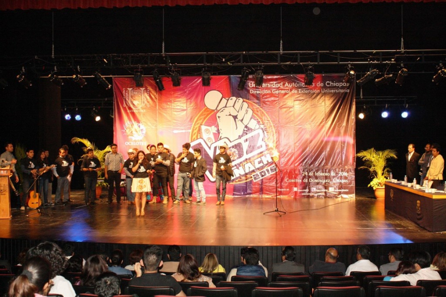 Obtiene Susana Estrada Meza el primer lugar en el Concurso La Voz UNACH