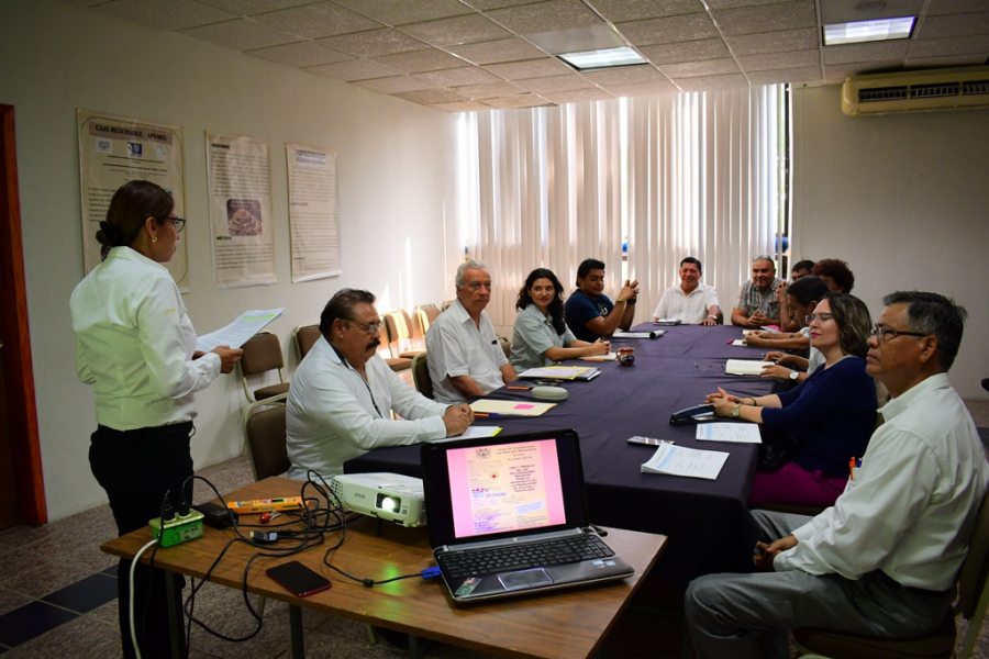 En el Campus IV Capacita UNACH  a productores de la región sobre el uso y manejo de los polinizadores
