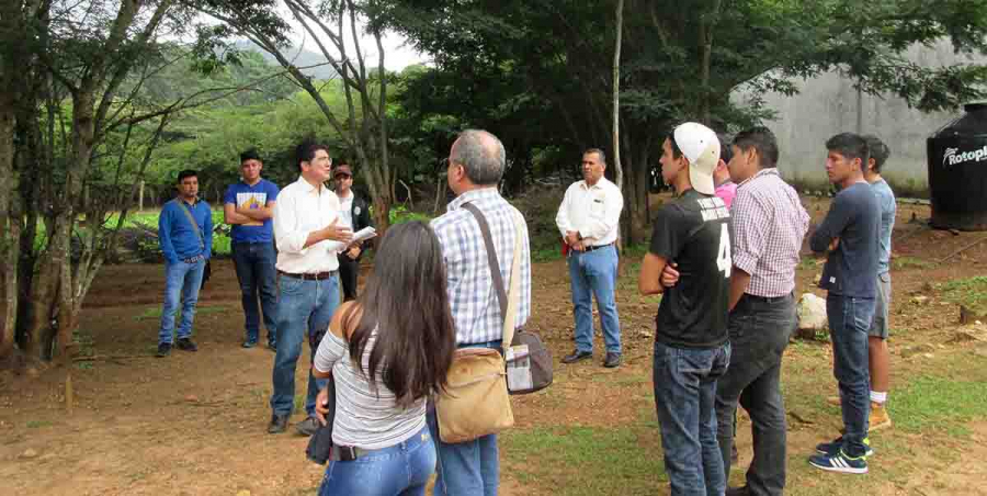 Estudiantes y docentes de Guatemala visitan a la UNACH para conocer el Programa de Conservación y Mejoramiento Genético del Borrego Chiapas