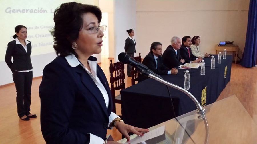 Entregan documentos a 43 egresados de la Generación LXVI de la Facultad de Medicina Veterinaria y Zootecnia de la UNACH