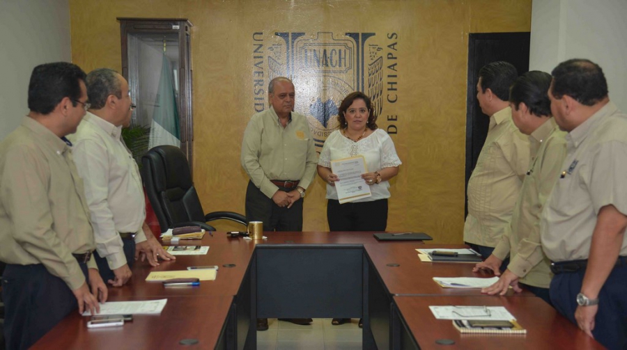 Designan a Mary Carmen Camacho Velasco como Encargada de la Unidad de Gestión y Análisis de la Comunicación Social Universitaria