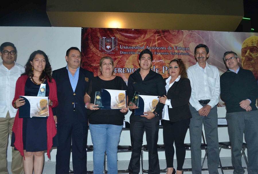  Entregan en la UNACH el Premio Carlos Maciel Espinosa a proyectos destacados en el Servicio Social