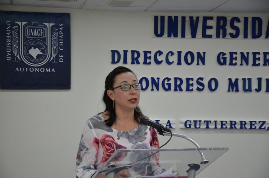 Deben ser atendidos los problemas emocionales de las mujeres, desde los ámbitos social y cultural